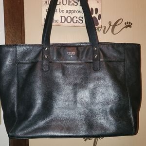 Fossil tote